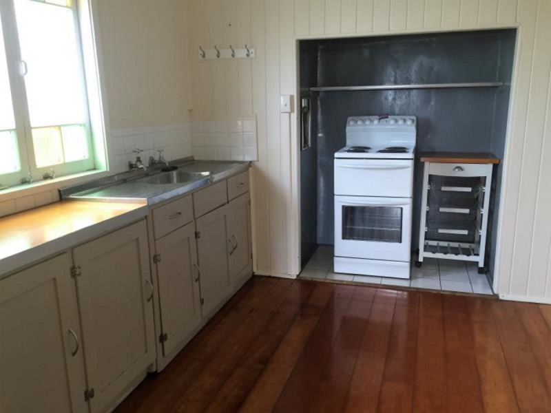27 Jones Street, Wandal QLD 4700